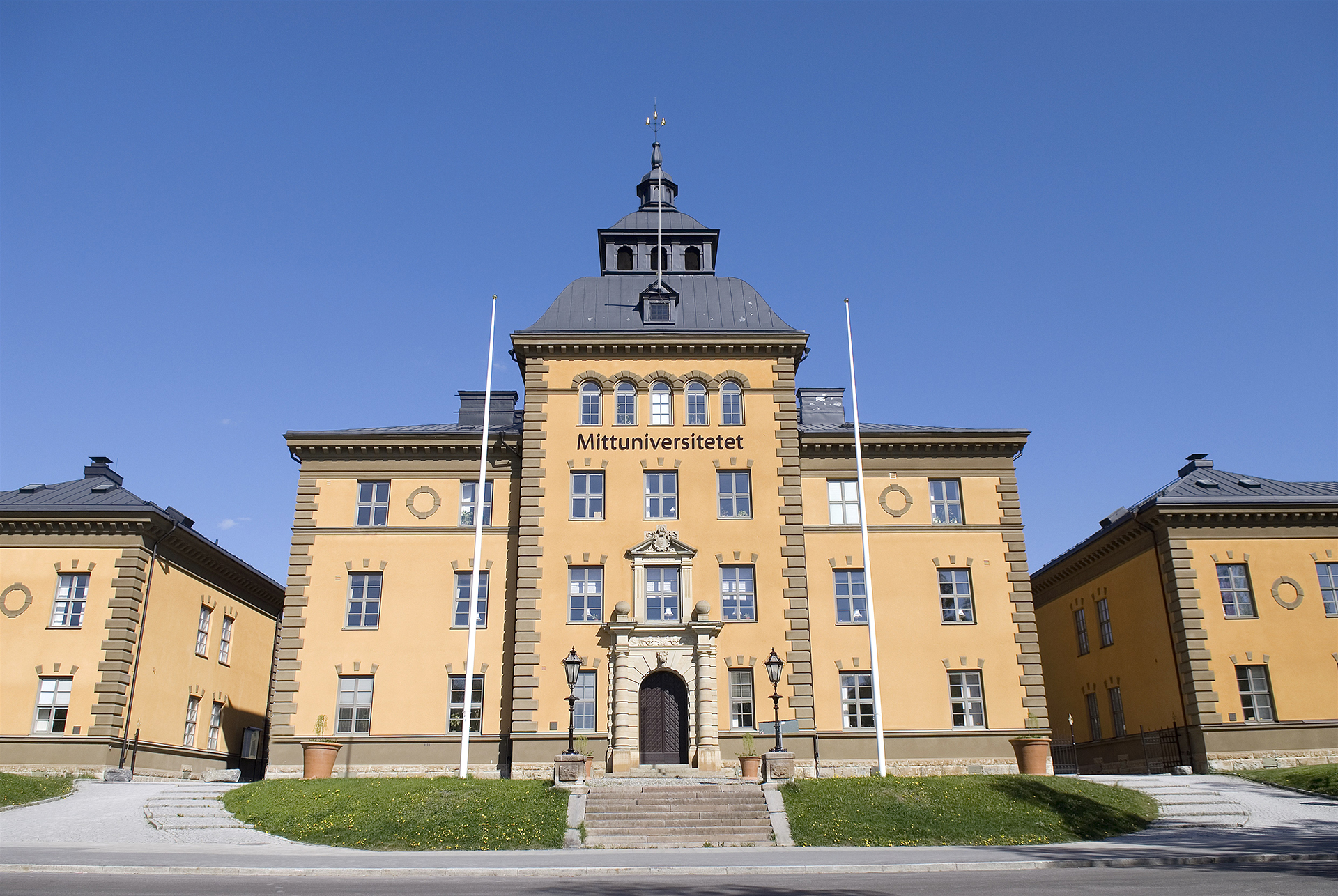 Alla nya heltidsstudenter får bostad