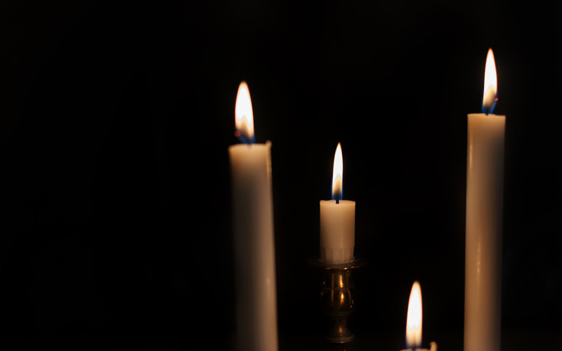 Fredag 31 oktober stänger vi klockan 12